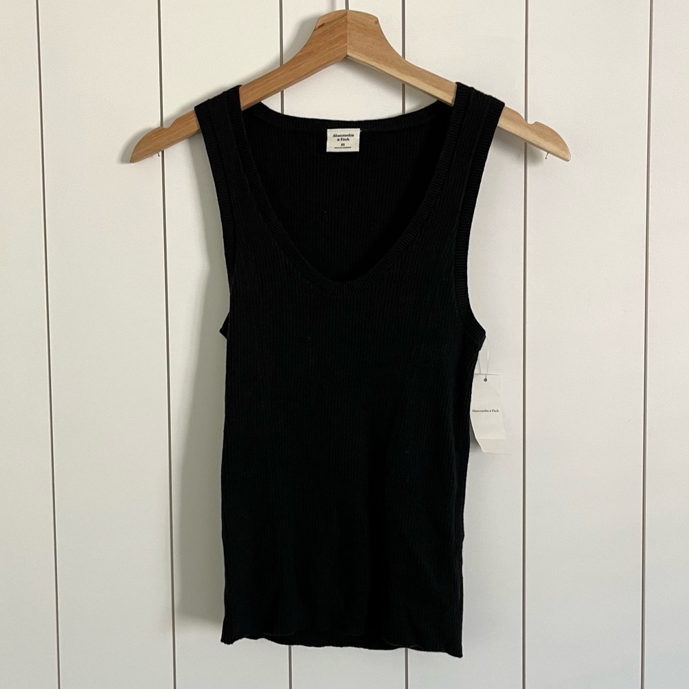 Abercrombie & Fitch Scoop Neck Ribbed Knit Tank